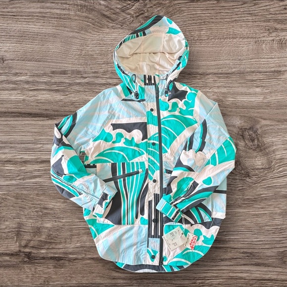 NWT Free People Singin' In The Rain Printed Packable Jacket in Wave Runner - Picture 6 of 7